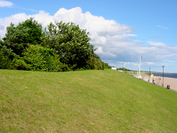 Site of
Former Castle Green Gun Battery