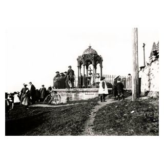 Fountain on the Braes, Newport