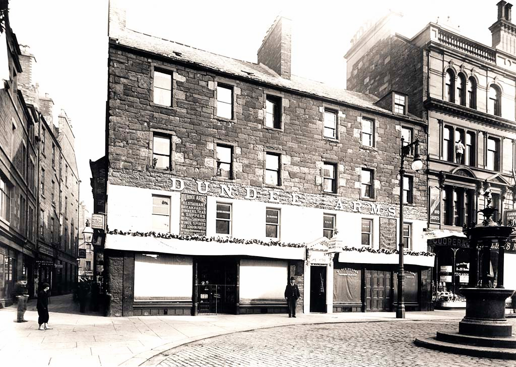 Dundee Arms, High Street