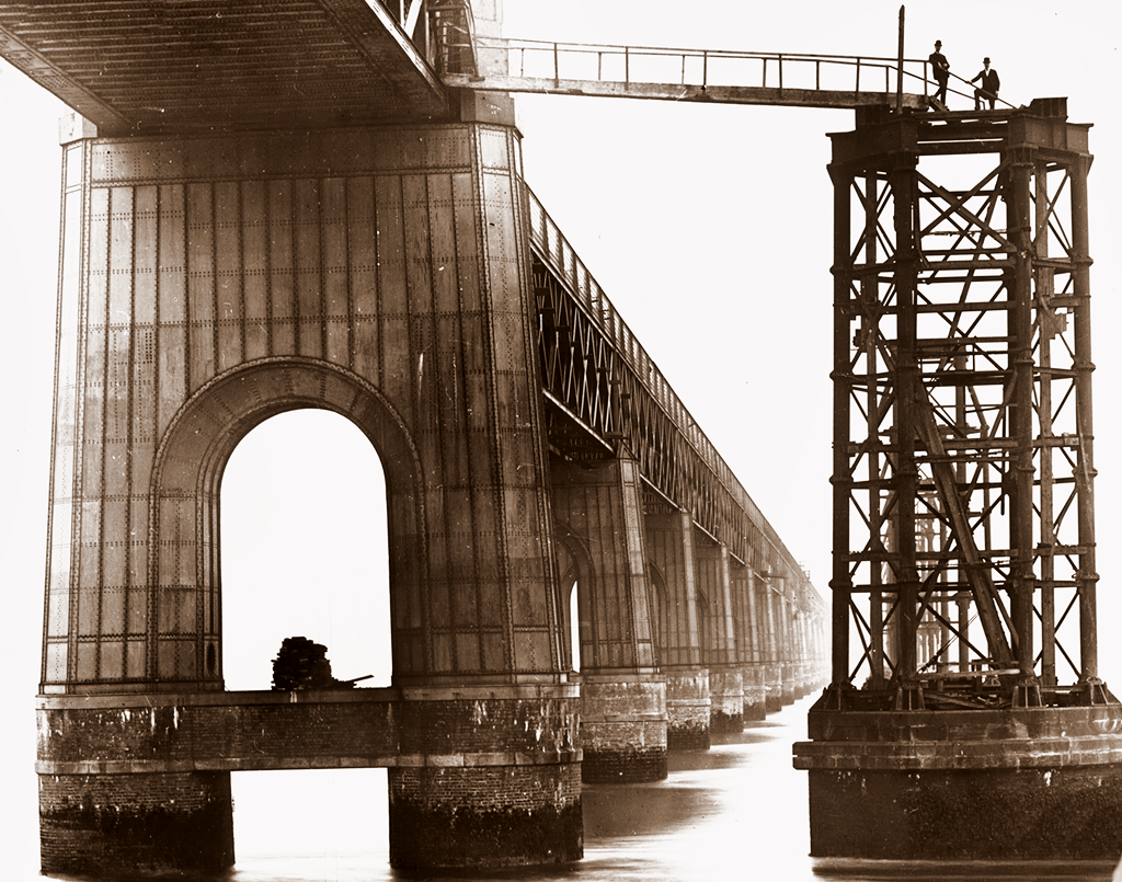 New Tay Viaduct beside the Old Iron Piers of the High Girders