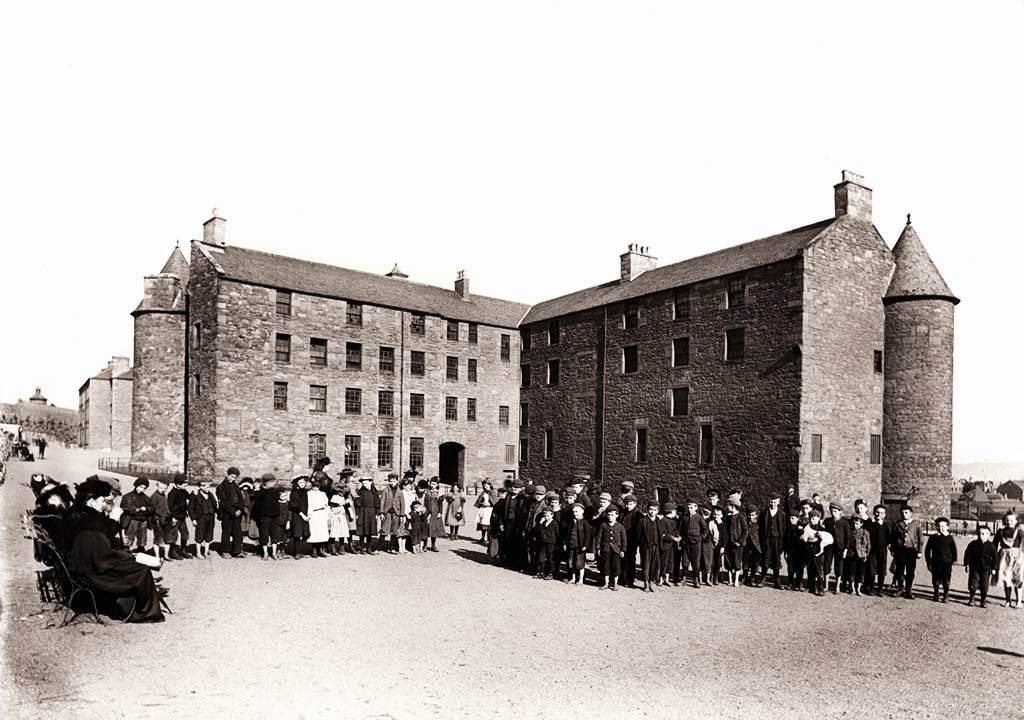 Dudhope Castle