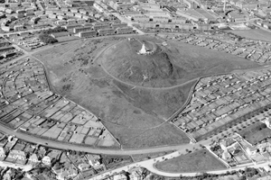 Dundee Law