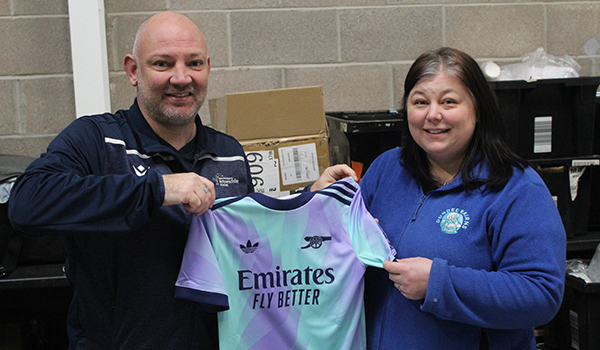 Dundee Active Schools Kit for All Project: Helping Dundee Families Dundee Active Schools Kit for All Project: Helping Dundee Families