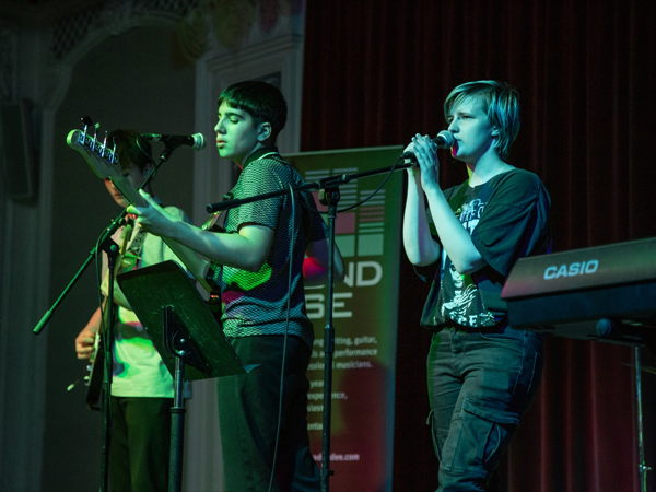 Support Soundbase Crowdfunder